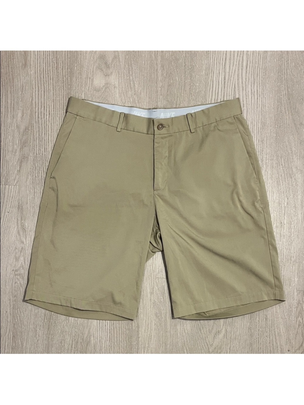 Nike Men's Tan Golf Shorts